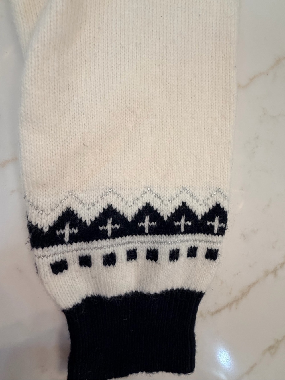 Ann Taylor Black & White Women’s Fair Isle Button-Front Sweater (Size L) - Picture 6 of 9